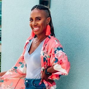 Meet your Posher, Candi